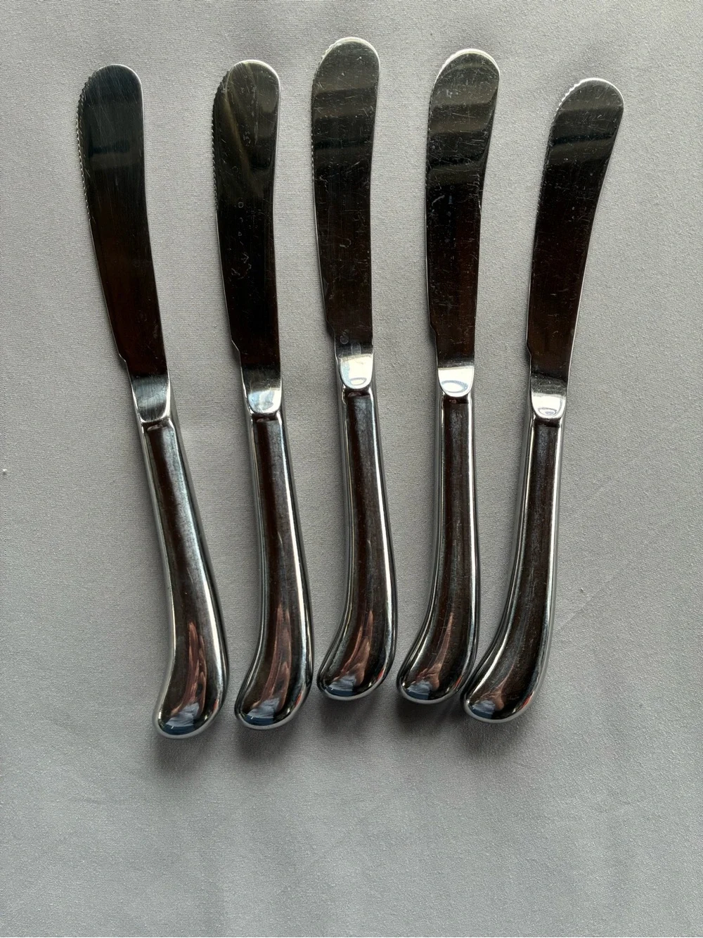 Reed & Barton Crest Pistol Handle Dinner Knives Set of 5 Stainless Flatware